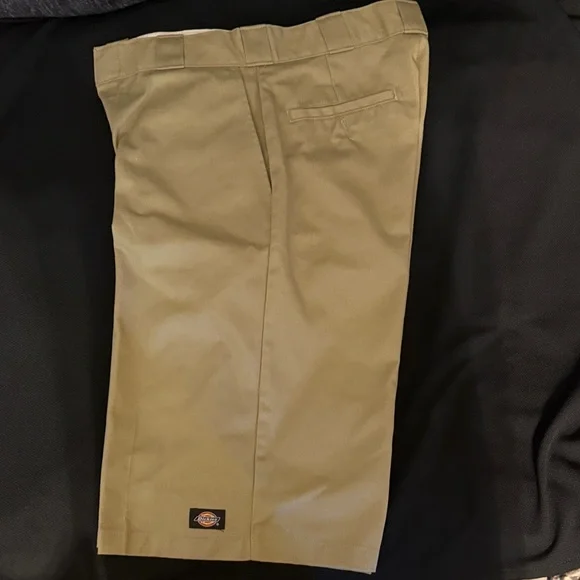 Dickies Beige long utility shorts - Picture 4 of 5